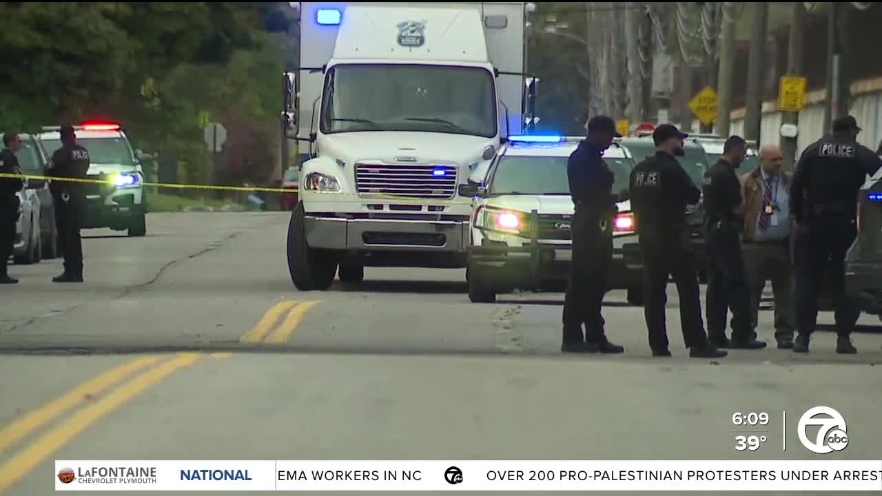 2 Detroit police officers shot on city's east side, suspect dead