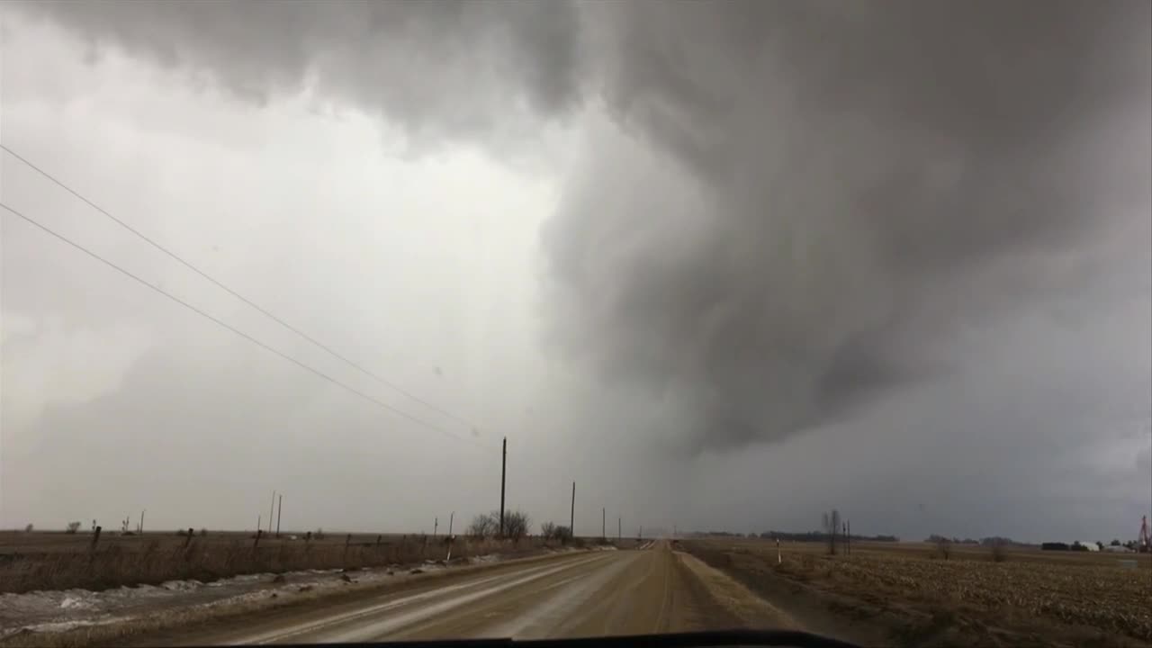UPDATE EF1 tornado spotted southwest of Cedar Rapids Monday afternoon