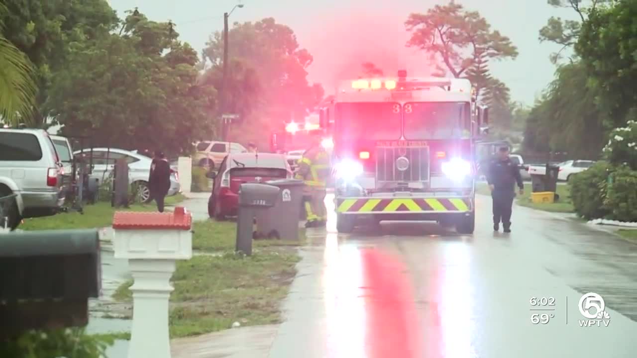 West Palm Beach home struck by lightning - Vimarsana News