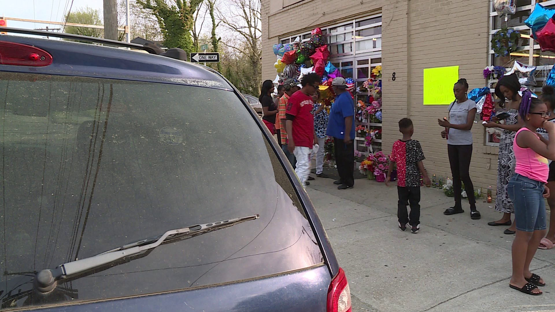 Customers hold vigil for ‘sweetheart’ clerk killed at deli