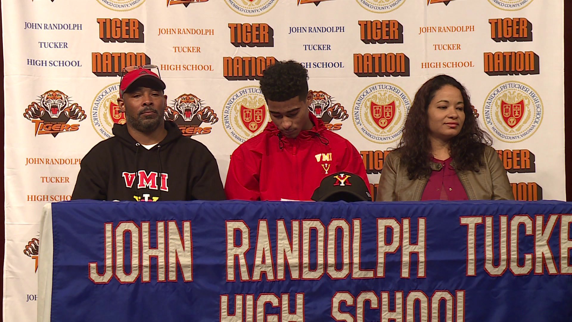 These high school athletes are committing to college on National