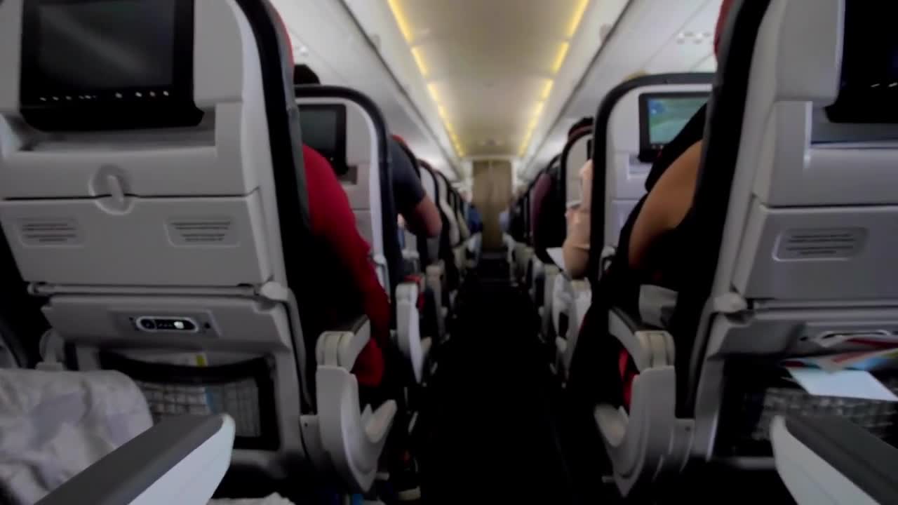 Utah man charged after assaulting woman with razor blade on plane - Vimarsana News