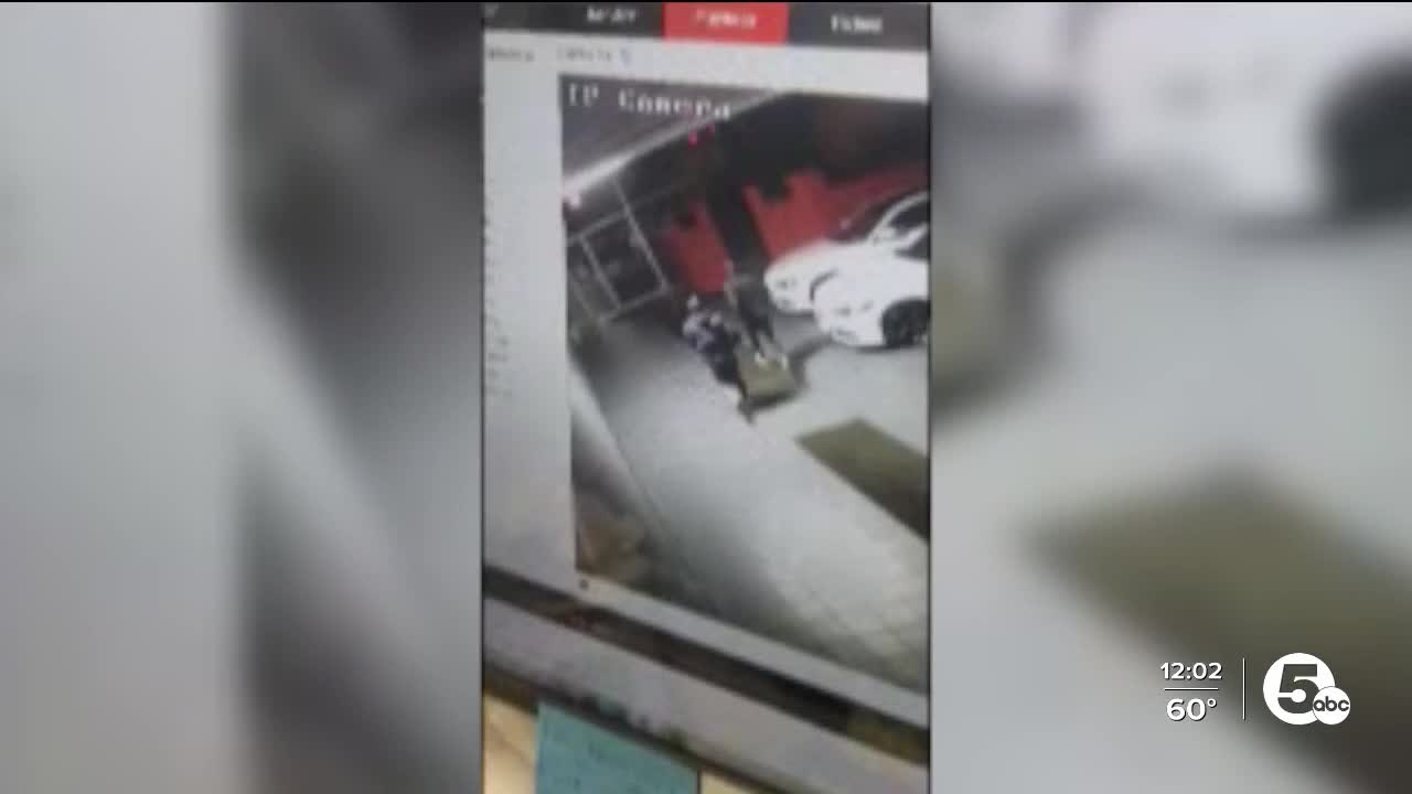 9 cars, dozens of key fobs stolen from Strongsville Alfa Romeo dealership