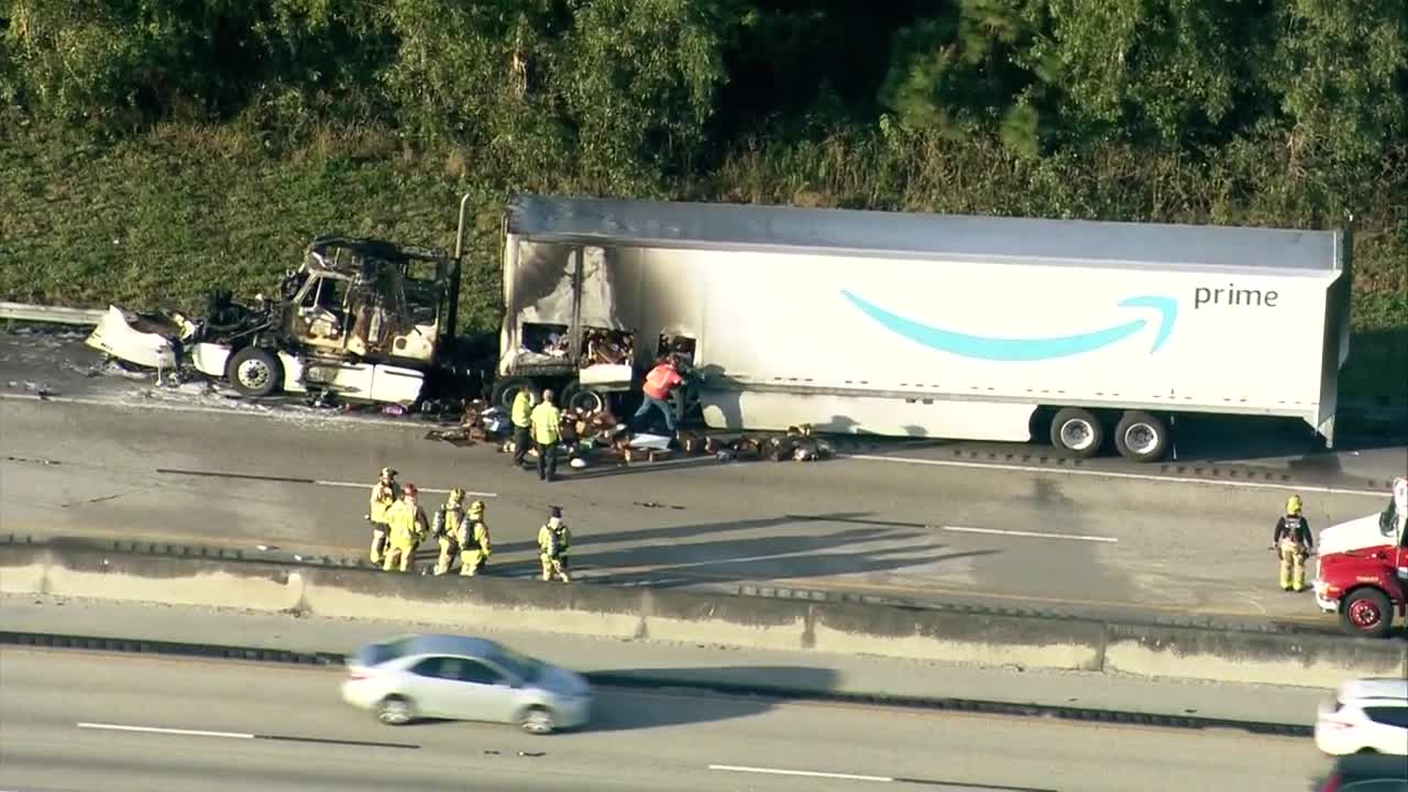 Amazon Semi Engulfed By Flames On Turnpike Sb In Martin Co