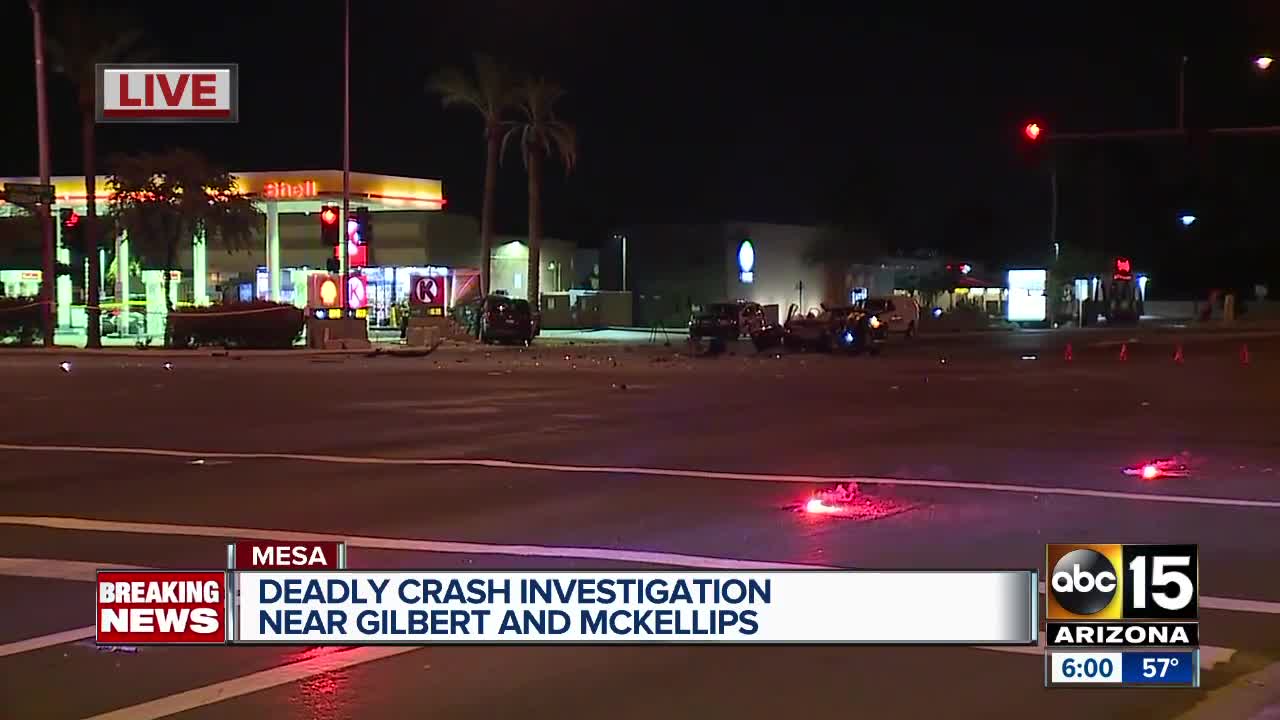 Mesa PD investigating fatal crash at Gilbert/McKellips roads