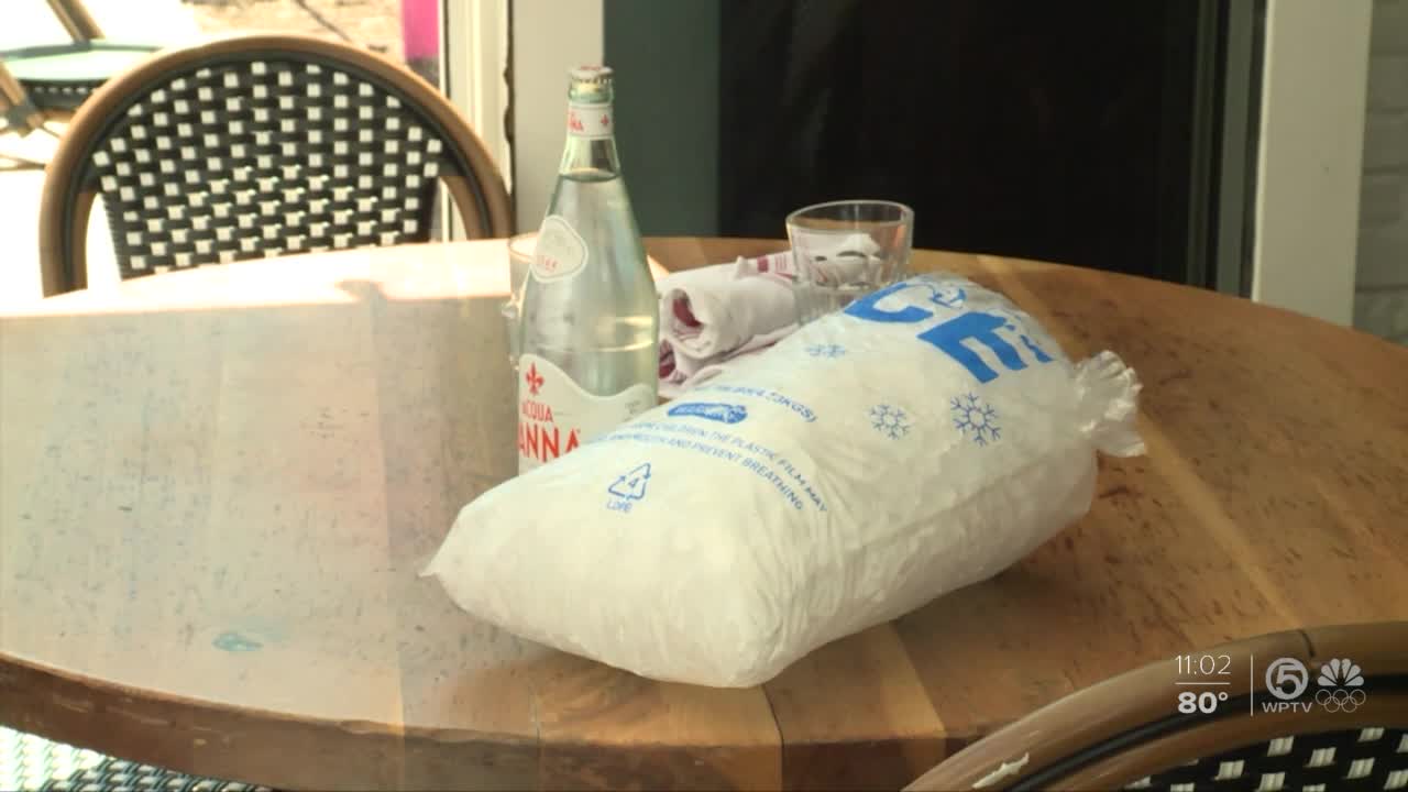 West Palm Beach restaurants scramble to get bottled water for customers due to water advisory - Vimarsana News