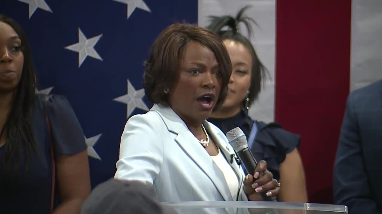 Rep. Val Demings wins Democratic Senate nomination