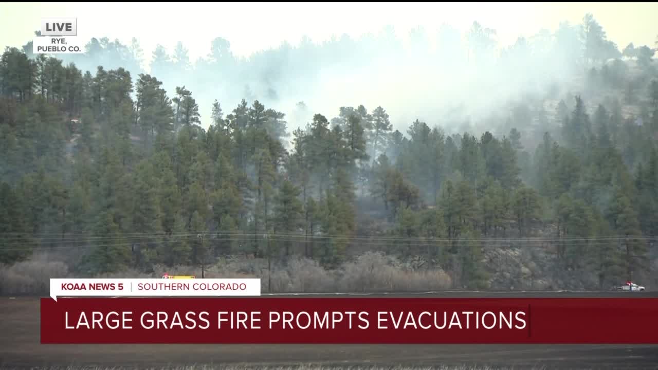 Grass fire near Rye can be seen from Pueblo, some D70 schools evacuating - Vimarsana News