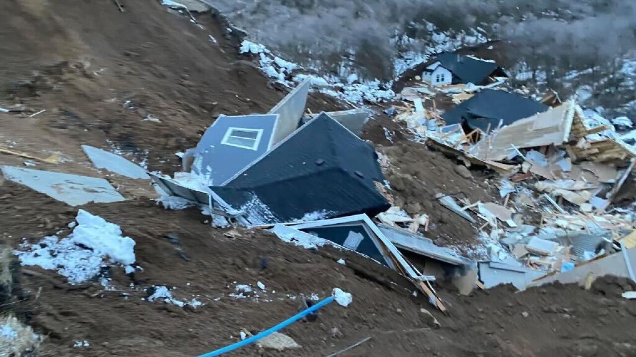 Residents evacuated after Draper homes slide off cliff into canyon - Vimarsana News